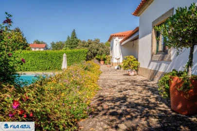 Quinta T4 para Venda em Couto