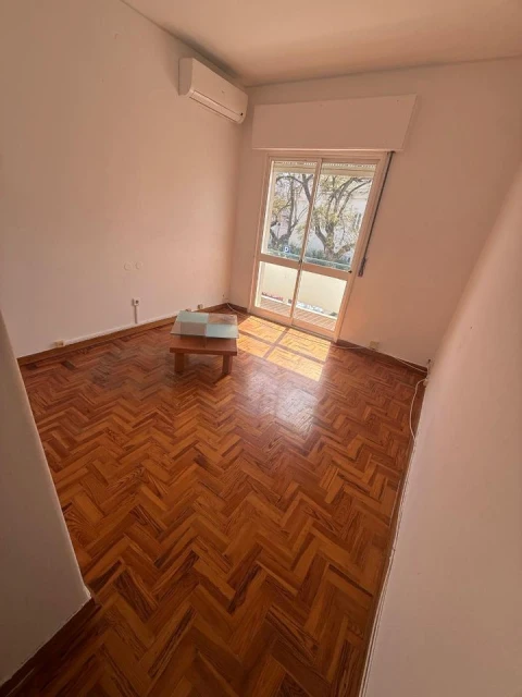 Apartamento T4 para Arrendamento em Faro (Sé e São Pedro)