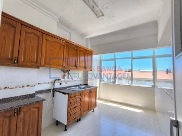 Apartamento T2 para Venda em Carnaxide e Queijas