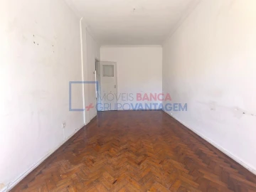 Apartamento T2 para Venda em Carnaxide e Queijas