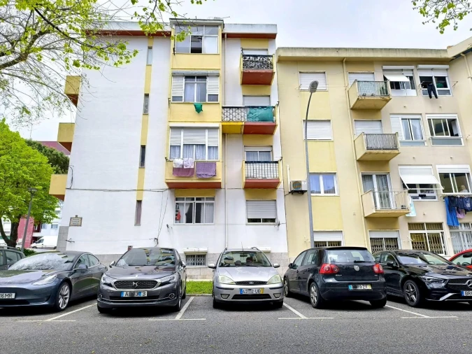 Apartamento T2 para Venda em Carnaxide e Queijas Foto 30