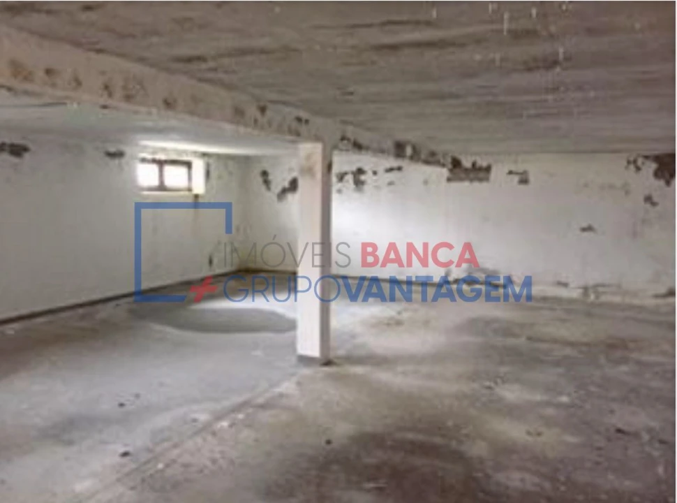 Armazém para Venda em Bemposta Foto 9
