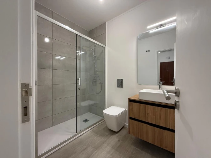 Apartamento T3 para Arrendamento em Venteira Foto 6