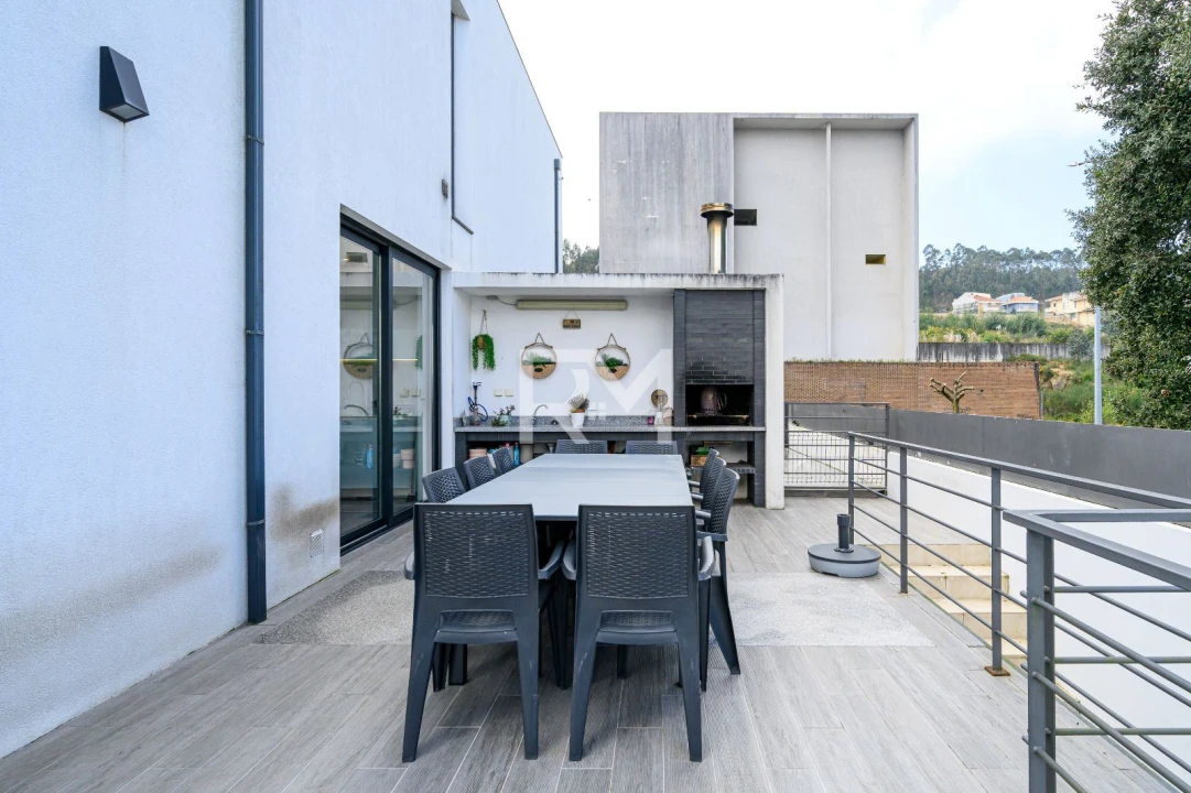 Moradia T3 para Venda em Valongo Foto 4