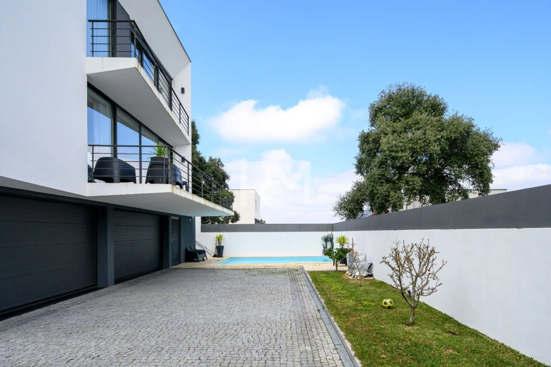 Moradia T3 para Venda em Valongo Foto 23