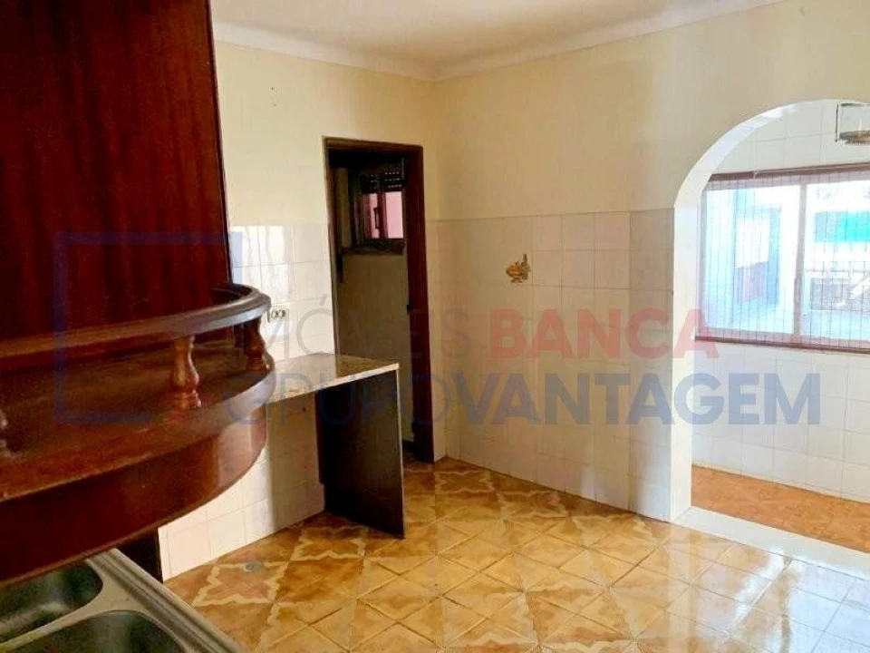 Apartamento T2 para Venda em Vila Nova da Rainha Foto 14