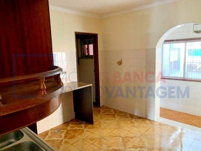 Apartamento T2 para Venda em Vila Nova da Rainha Foto 14
