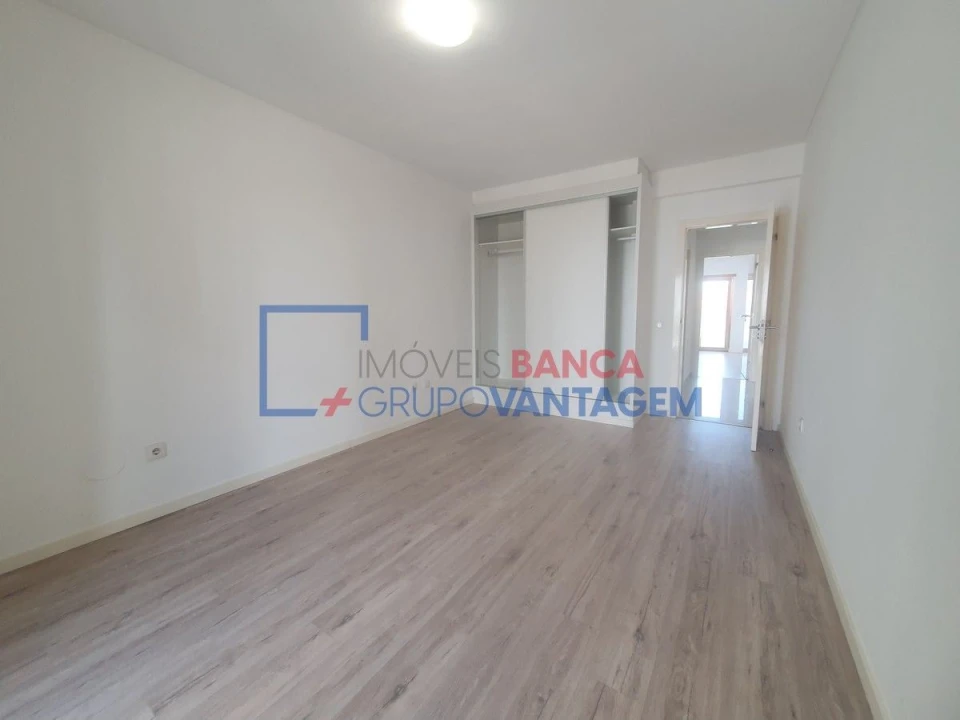 Apartamento T3 para Venda em Pinhal Novo Foto 14