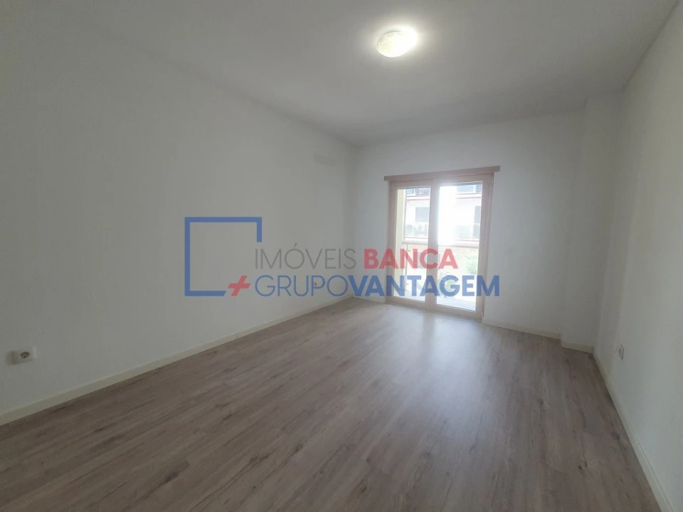 Apartamento T3 para Venda em Pinhal Novo Foto 15