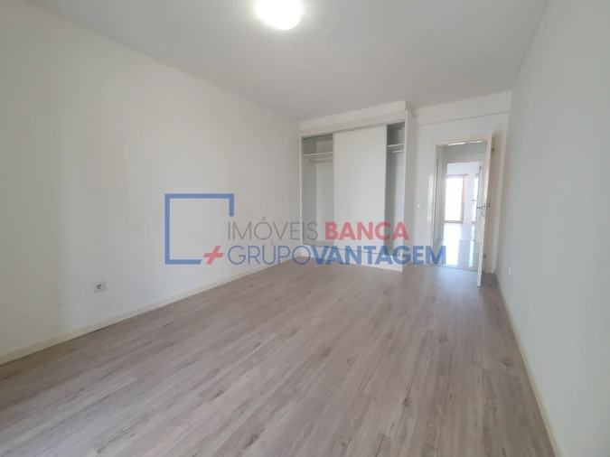 Apartamento T3 para Venda em Pinhal Novo Foto 14
