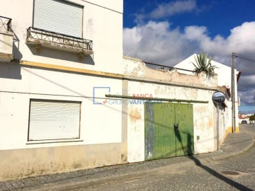 Moradia T6 para Venda em Cunheira