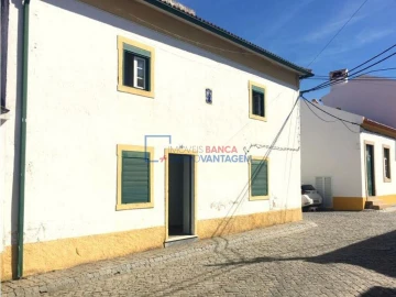 Moradia T4 para Venda em Crato e Mártires, Flor da Rosa e Vale do Peso