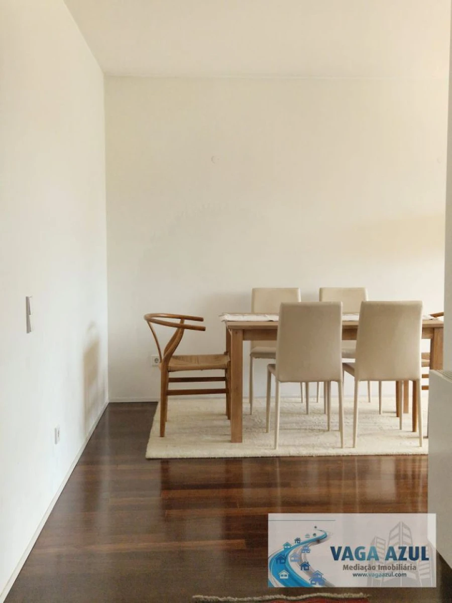 Apartamento T2 para Arrendamento em Lordelo do Ouro e Massarelos Foto 6