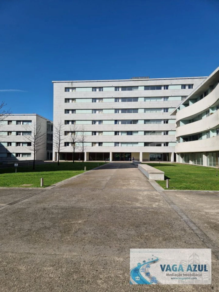 Apartamento T2 para Arrendamento em Lordelo do Ouro e Massarelos Foto 20