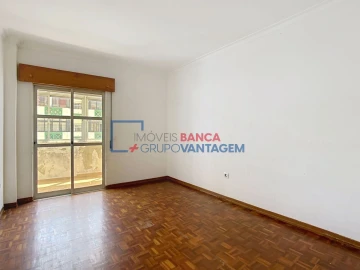 Apartamento T2 para Venda em Algueirão-Mem Martins