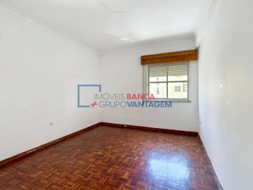 Apartamento T2 para Venda em Algueirão-Mem Martins
