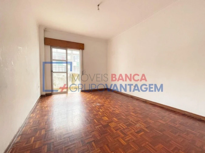 Apartamento T2 para Venda em Algueirão-Mem Martins Foto 11