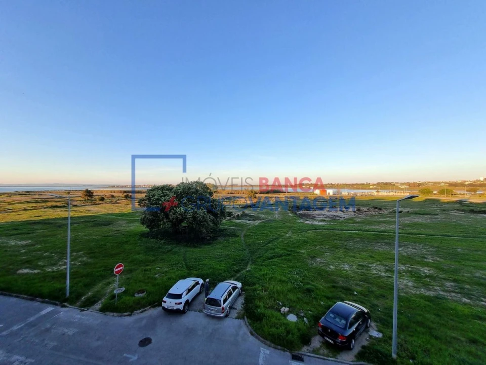 Apartamento T3 para Venda em Alhos Vedros Foto 18