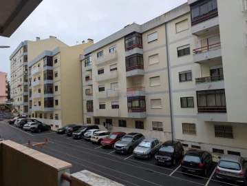 Apartamento T1 para Venda em Queluz e Belas