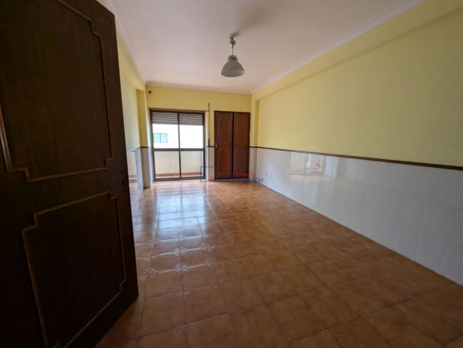 Apartamento T1 para Venda em Queluz e Belas Foto 7