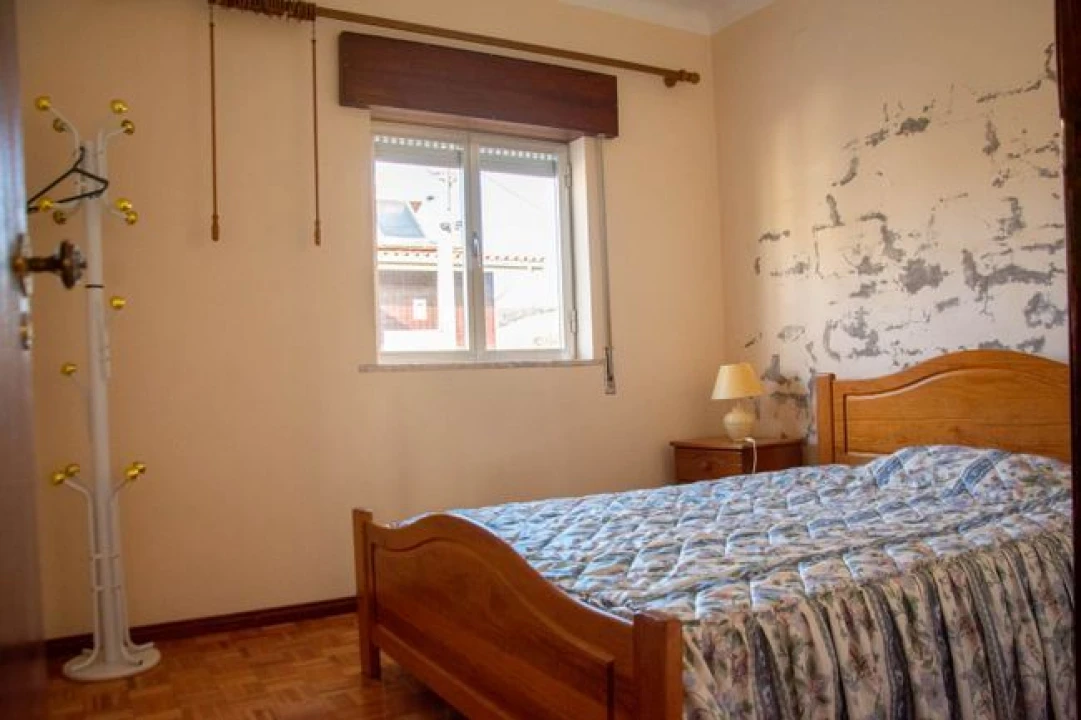 Moradia T3 para Venda em Freixo de Numão Foto 11