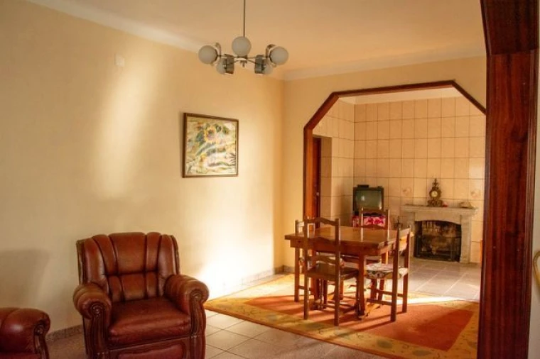 Moradia T3 para Venda em Freixo de Numão Foto 6