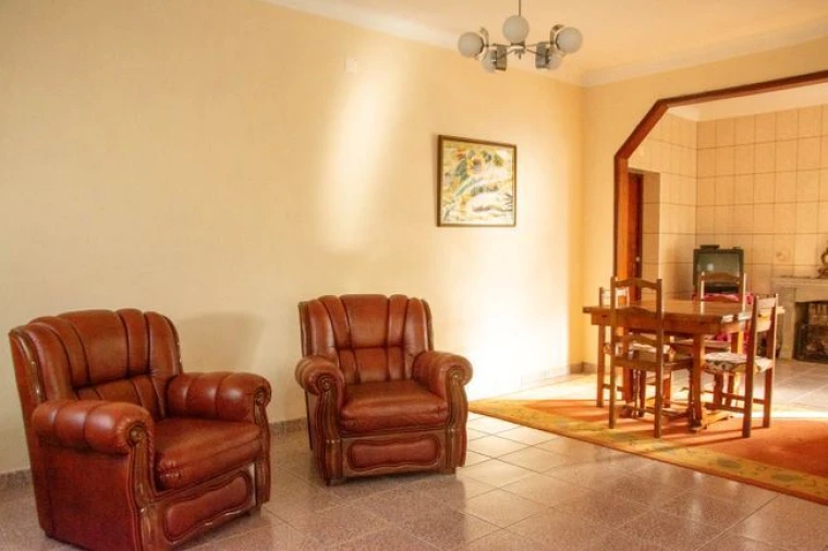 Moradia T3 para Venda em Freixo de Numão Foto 7