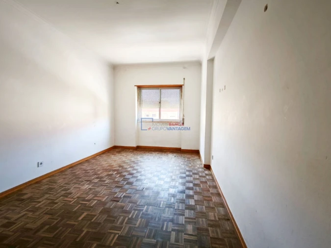 Apartamento T2 para Venda em Algueirão-Mem Martins Foto 8
