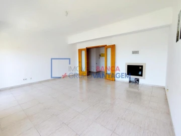 Apartamento T2 para Venda em Azambuja