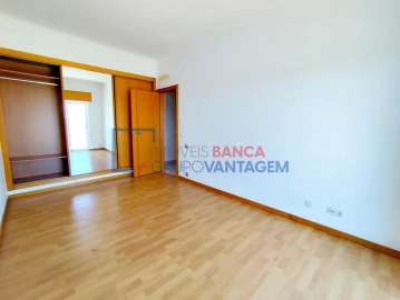 Apartamento T2 para Venda em Azambuja