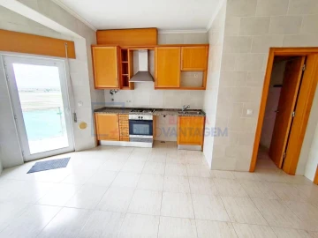 Apartamento T2 para Venda em Azambuja