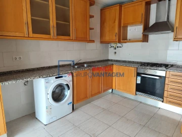 Apartamento T3 para Venda em Azambuja