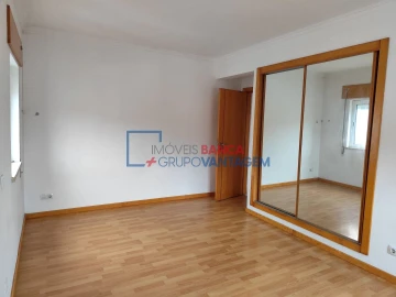 Apartamento T3 para Venda em Azambuja