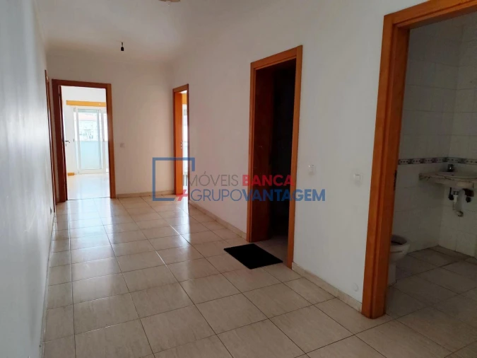 Apartamento T3 para Venda em Azambuja Foto 12