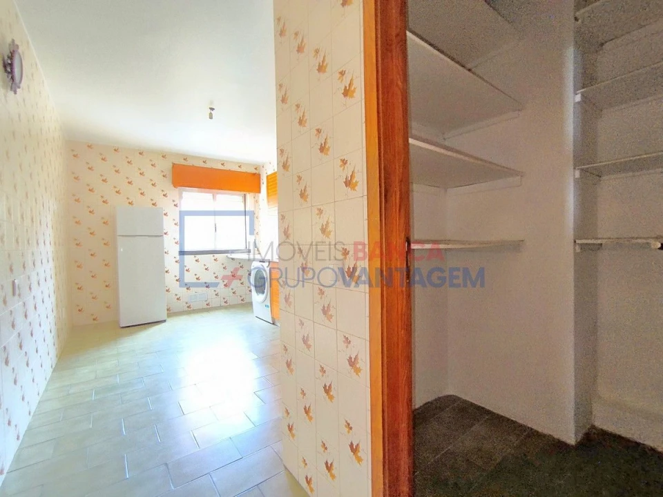 Apartamento T3 para Venda em Algueirão-Mem Martins Foto 19