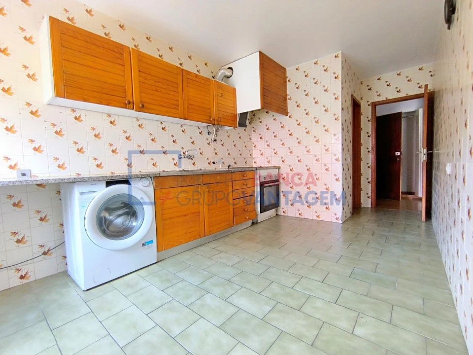 Apartamento T3 para Venda em Algueirão-Mem Martins Foto 21