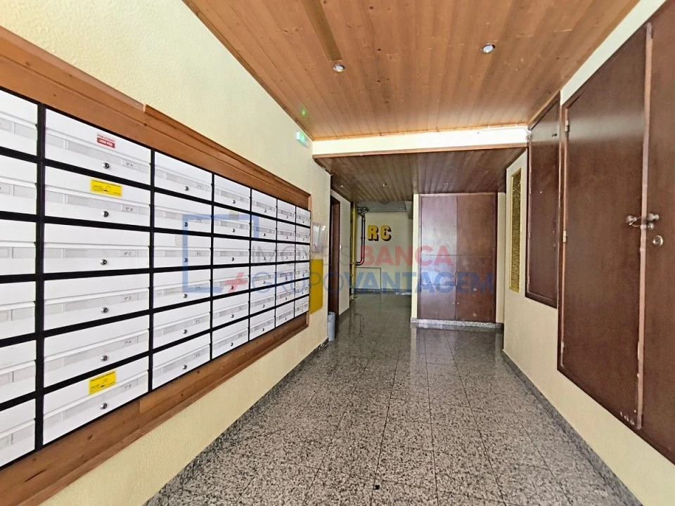 Apartamento T3 para Venda em Algueirão-Mem Martins Foto 25