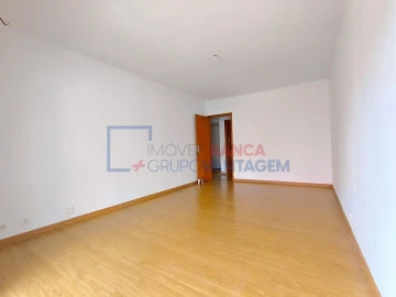 Apartamento T3 para Venda em Algueirão-Mem Martins