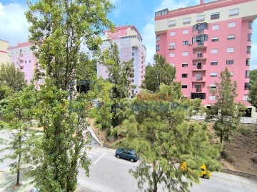 Apartamento T3 para Venda em Algueirão-Mem Martins
