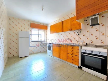Apartamento T3 para Venda em Algueirão-Mem Martins