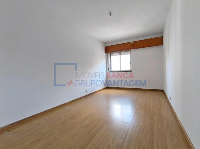 Apartamento T3 para Venda em Algueirão-Mem Martins Foto 10