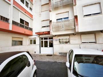 Apartamento T1 para Venda em Queluz e Belas