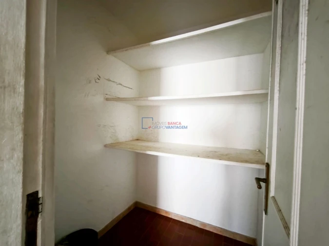 Apartamento T1 para Venda em Queluz e Belas Foto 8