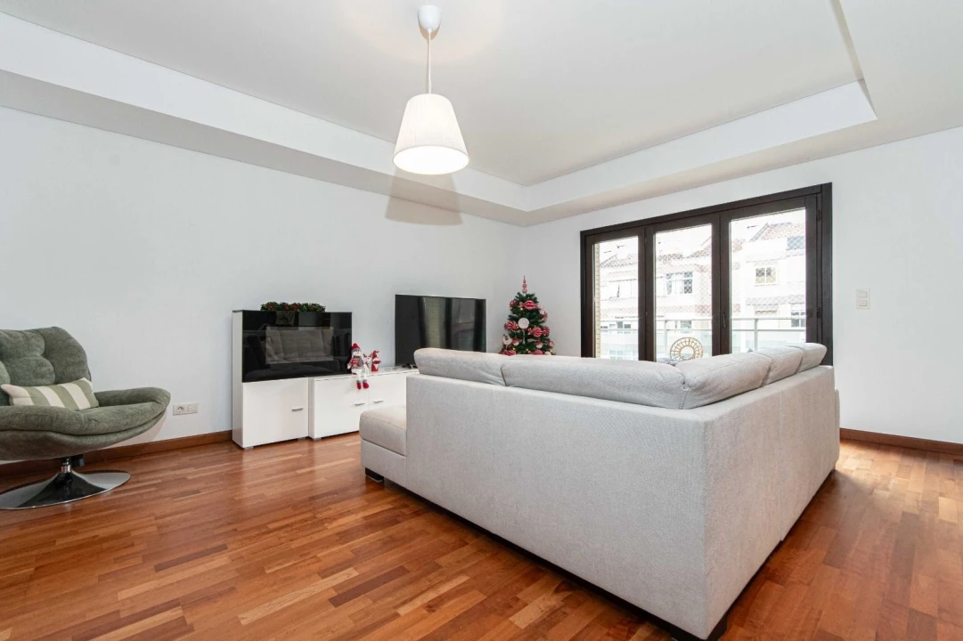 Apartamento T2 para Arrendamento em Odivelas Foto 25