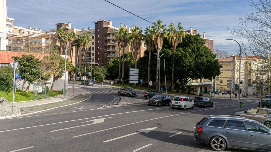 Apartamento T2 para Arrendamento em Odivelas Foto 30