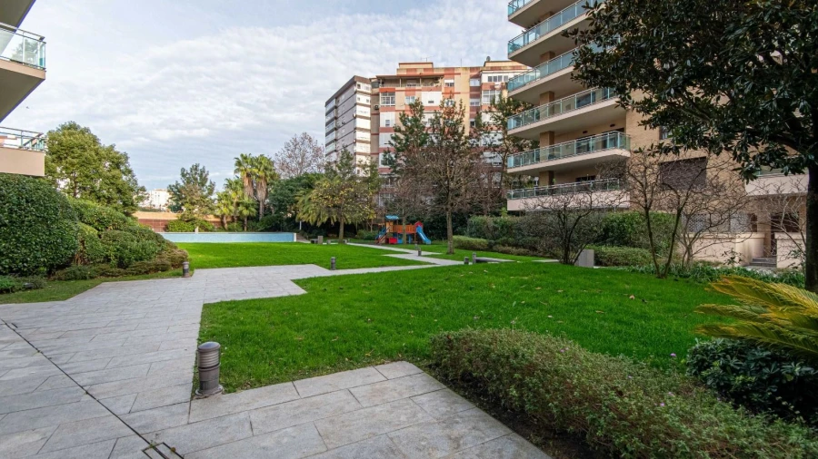 Apartamento T2 para Arrendamento em Odivelas