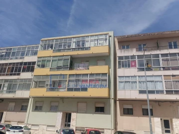 Apartamento T2 para Venda em Algueirão-Mem Martins