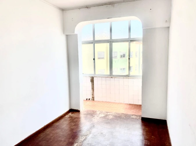 Apartamento T2 para Venda em Algueirão-Mem Martins Foto 11