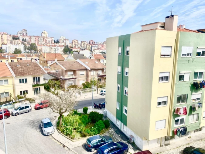 Apartamento T2 para Venda em Algueirão-Mem Martins Foto 3
