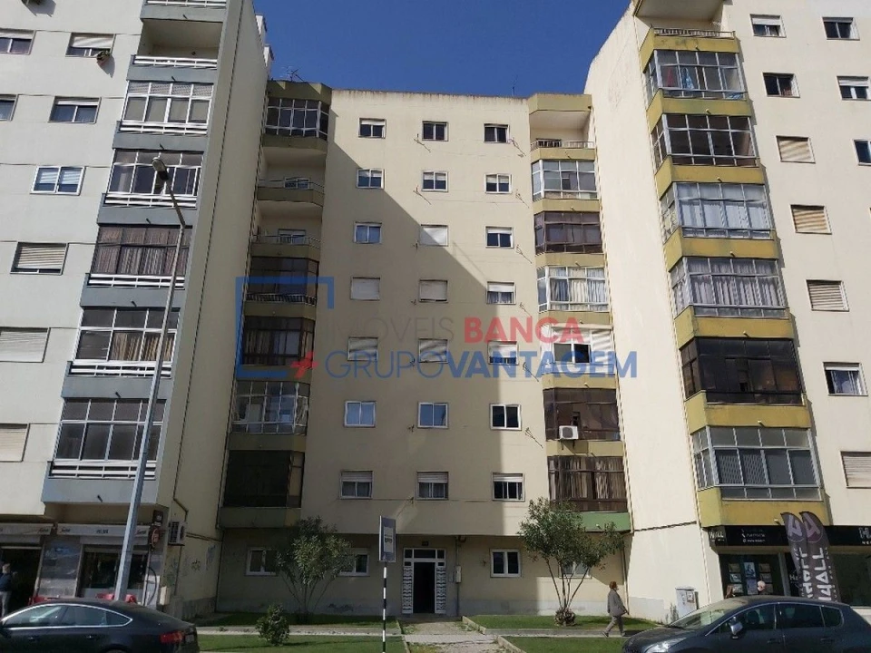 Apartamento T2 para Venda em Amora Foto 10